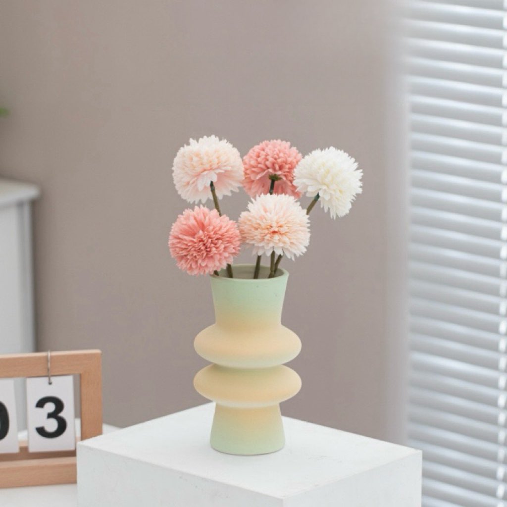 Handmade Ceramic Gradient Vase, Dopamine Geometric Matte Flower