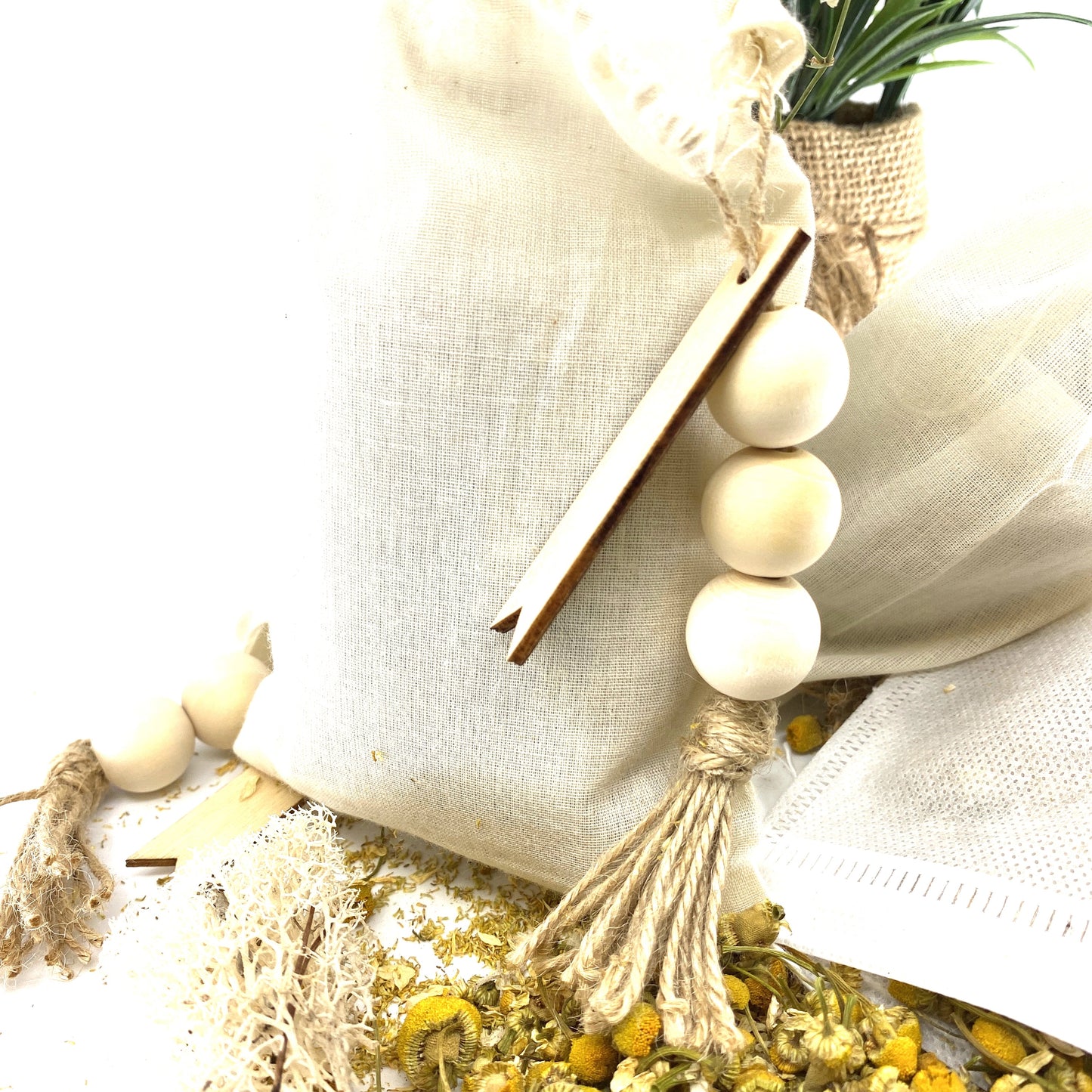 100% Naturally Dried Chamomile Flowers, Jute & Wooden Beaded